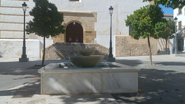 FUENTE DE LA PLAZA DE SANTIAGO