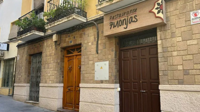 Restaurant 7 Monjas